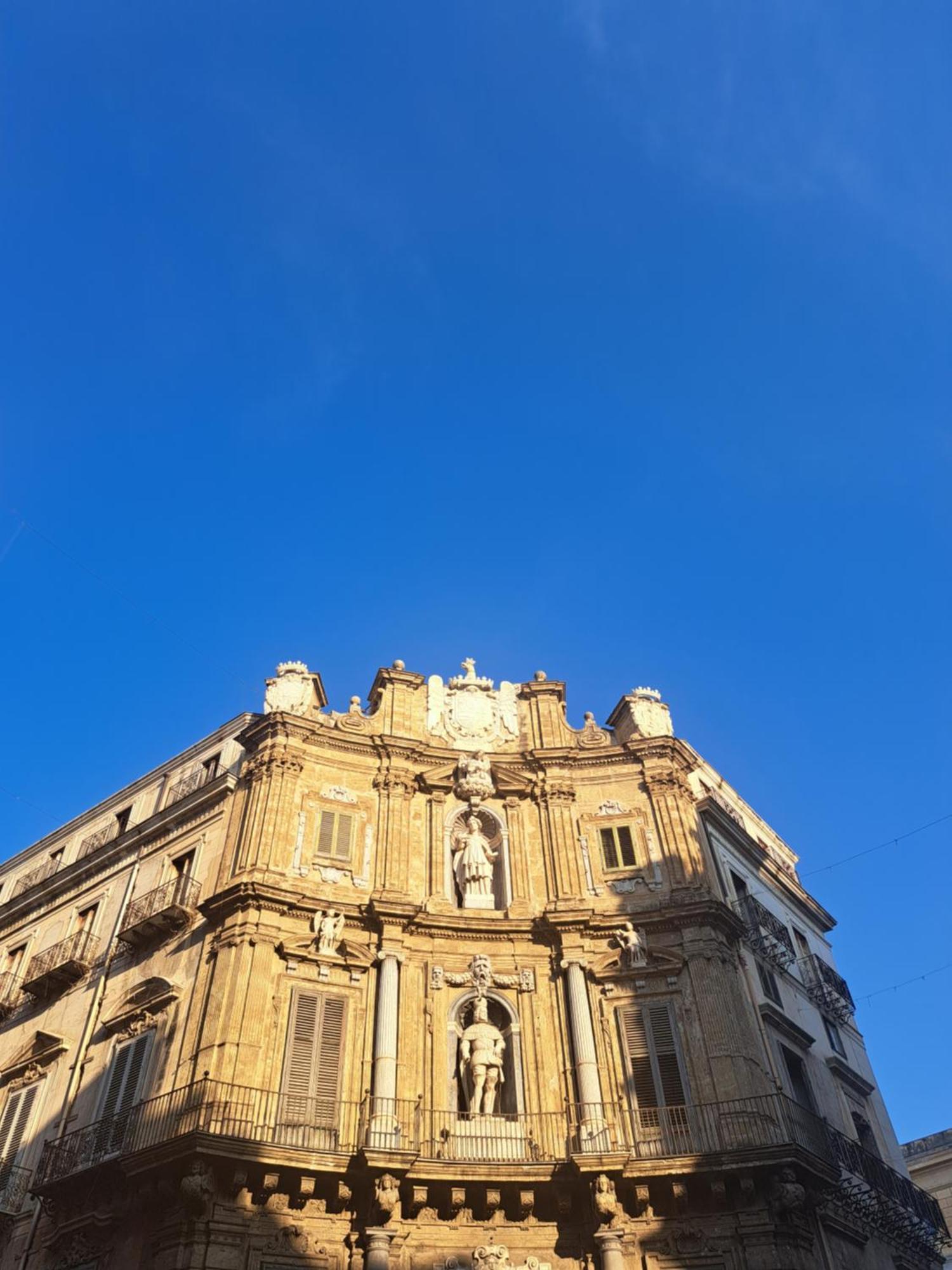 D'Aragona Guest House Palermo Buitenkant foto
