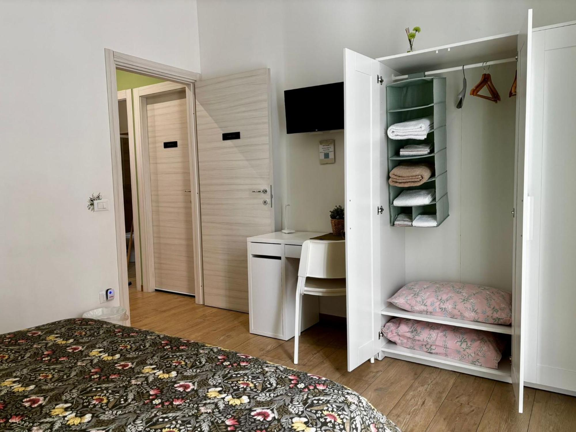D'Aragona Guest House Palermo Buitenkant foto